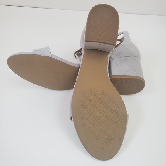 Steve Madden Irenee Gray Suede Block Heels - Like New With Box - Picture 5 of 12